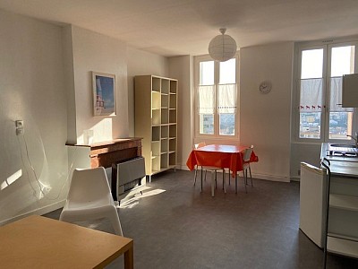 STUDIO A LOUER - ST ETIENNE Villeboeuf - 32.17 m2 - 360 € charges comprises par mois