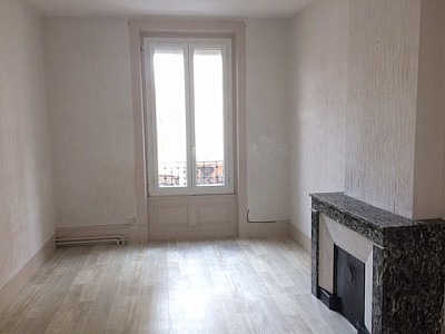 STUDIO A LOUER - FIRMINY Tardive - 38 m2 - 311 € charges comprises par mois