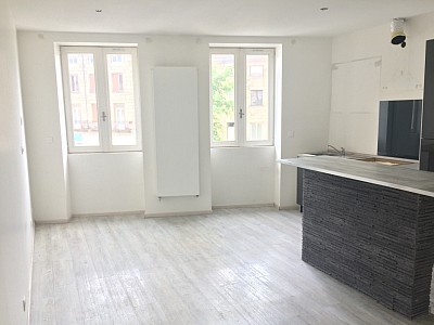 APPARTEMENT T2 A LOUER - FIRMINY Laprat-Benaud - 42 m2 - 420 € charges comprises par mois