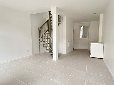 APPARTEMENT T2 A LOUER - RIVE DE GIER Centre - 45 m2 - 475 € charges comprises par mois
