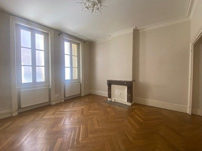 APPARTEMENT T1 A LOUER - ST ETIENNE - 47 m2 - 320 € charges comprises par mois