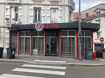 LOCAL COMMERCIAL A LOUER - ST ETIENNE Saint-Francois-Giron - 60 m2 - 450 € HC par mois