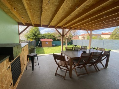 MAISON A VENDRE - ST GENEST LERPT - 135 m2 - 380000 €