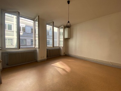 STUDIO A VENDRE - ST ETIENNE - 25 m2 - 35000 €