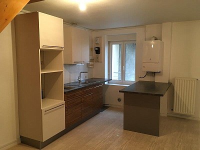 APPARTEMENT T3 A LOUER - RIVE DE GIER La Roche-Les Flaches - 76 m2 - 520 € charges comprises par mois