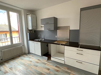 APPARTEMENT T3 A LOUER - LORETTE - 60 m2 - 510 € charges comprises par mois