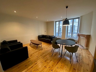 STUDIO A LOUER - ST ETIENNE Peuple-Boivin-St Jacques - 62 m2 - 805 € charges comprises par mois