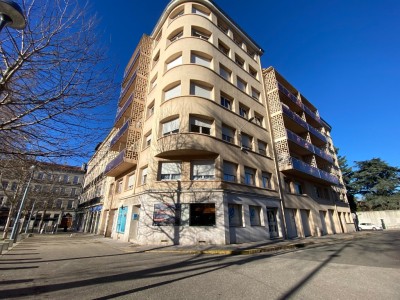APPARTEMENT T3 A VENDRE - ST ETIENNE - 60 m2 - 70 000 €