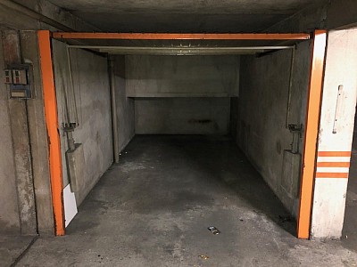 GARAGE A LOUER - ST ETIENNE Camelinat - 95 € charges comprises par mois