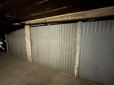 GARAGE A LOUER - ST ETIENNE Cret de Roc Ouest - 90,67 € charges comprises par mois