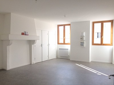 IMMEUBLE A VENDRE - RIVE DE GIER - 500 m2 - 250000€