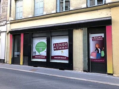 LOCAL COMMERCIAL A LOUER - ST ETIENNE Hotel-de-Ville - 120 m2 - 1000 € HC et HT par mois