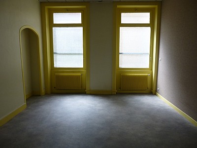 LOCAL COMMERCIAL A LOUER - ST ETIENNE Marengo - 105 m2 - 500 € HC et HT par mois