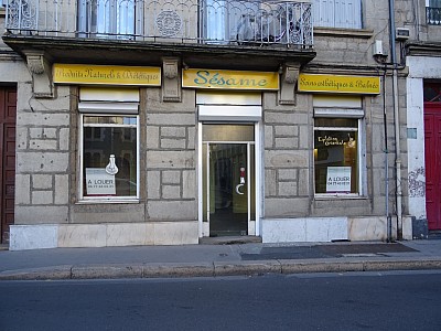 LOCAL COMMERCIAL A LOUER - ST ETIENNE Marengo - 105 m2 - 500 € HC et HT par mois