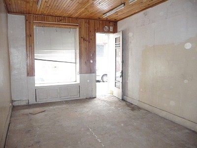 LOCAL COMMERCIAL A LOUER - ST ETIENNE Jacquard - 47 m2 - 350 € HC et HT par mois
