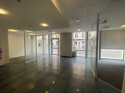 LOCAL COMMERCIAL - ST ETIENNE Prefecture - 160 m2 - RÉALISÉ