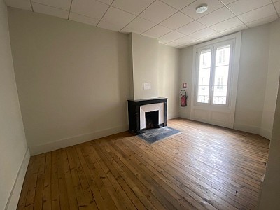LOCAL COMMERCIAL - ST ETIENNE Prefecture - 160 m2 - RÉALISÉ