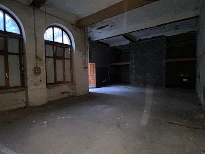 LOCAL COMMERCIAL A LOUER - ST ETIENNE Hotel-de-Ville - 101 m2 - 350€ HC par mois