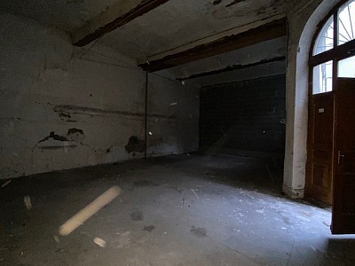 LOCAL COMMERCIAL A LOUER - ST ETIENNE Hotel-de-Ville - 101 m2 - 350€ HC par mois