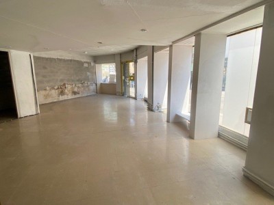 LOCAL COMMERCIAL A LOUER - ST ETIENNE - 98 m2 - 585 € HC par mois