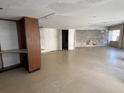 LOCAL COMMERCIAL A LOUER - ST ETIENNE - 98 m2 - 585 € HC par mois