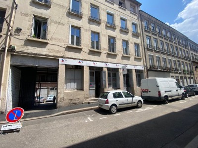 LOCAL COMMERCIAL A VENDRE - ST ETIENNE - 73 m2 - 80000 € 