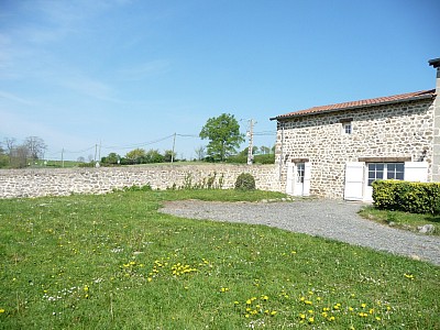 VILLA A LOUER - ST HEAND - 128 m2 - 1170 € charges comprises par mois