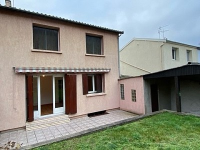 VILLA A LOUER - ST JOSEPH - 81 m2 - 890 € charges comprises par mois