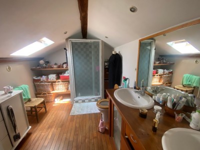 MAISON A VENDRE - ST PRIEST EN JAREZ - 121 m2 - 425000 €
