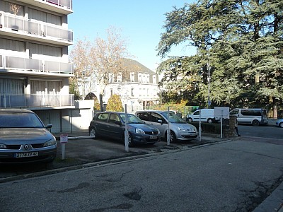 PARKING A LOUER - ST ETIENNE La Richelandiere - 36 € charges comprises par mois