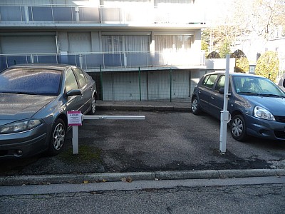 PARKING A LOUER - ST ETIENNE La Richelandiere - 36 € charges comprises par mois