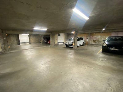 PARKING A VENDRE - ST ETIENNE - 9000 €