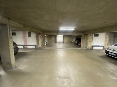 PARKING A VENDRE - ST ETIENNE - 9000 €