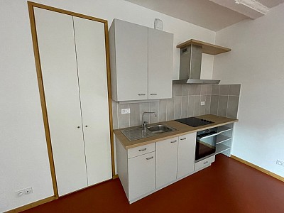 STUDIO A LOUER - ST ETIENNE Peuple-Boivin-St Jacques - 52 m2 - 410 € charges comprises par mois