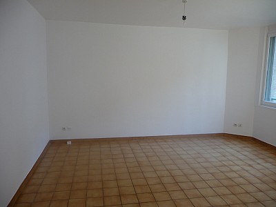 STUDIO A LOUER - ST ETIENNE Marengo - 33 m2 - 325 € charges comprises par mois