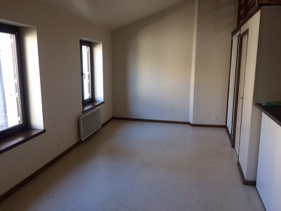 STUDIO A LOUER - ST ETIENNE Peuple-Boivin-St Jacques - 37 m2 - 370 € charges comprises par mois
