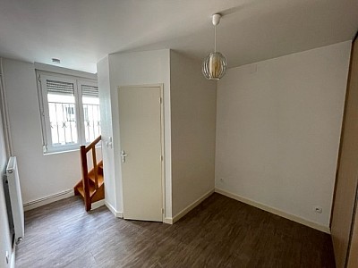 APPARTEMENT T2 A LOUER - ST ETIENNE Prefecture - 29 m2 - 368 € charges comprises par mois