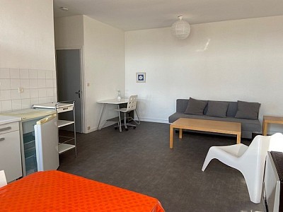 STUDIO A LOUER - ST ETIENNE Villeboeuf - 32.17 m2 - 360 € charges comprises par mois