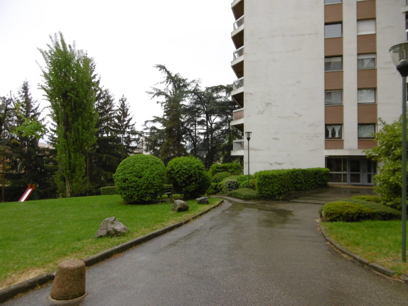 STUDIO ST ETIENNE BEL AIRMONTAUDCOTE CHAUDE 33 m2 LOUÉ