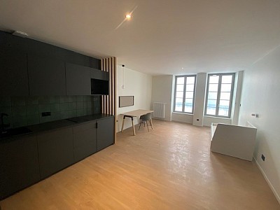 STUDIO A LOUER - ST ETIENNE Peuple-Boivin-St Jacques - 36 m2 - 590 € charges comprises par mois