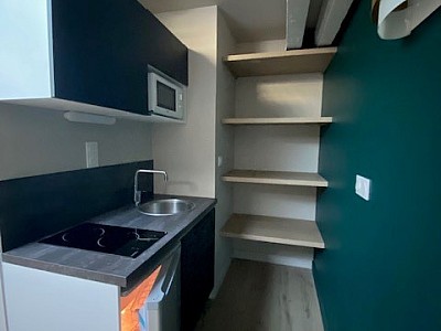 STUDIO A LOUER - ST ETIENNE Fauriel-Le Platon - 20 m2 - 480 € charges comprises par mois