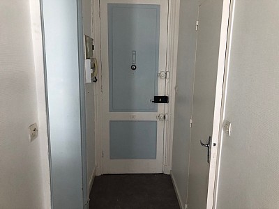 STUDIO A LOUER - ST ETIENNE Badouillere Est-Charite - 23.25 m2 - 365 € charges comprises par mois