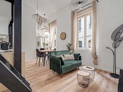 STUDIO A LOUER - ST ETIENNE Saint-Francois-Giron - 23 m2 - 520 € charges comprises par mois