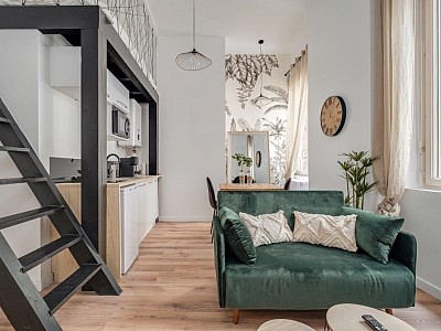 STUDIO A LOUER - ST ETIENNE Saint-Francois-Giron - 23 m2 - 520 € charges comprises par mois