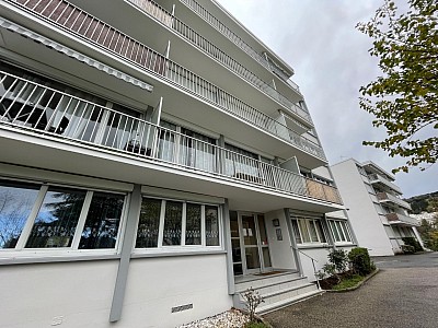 STUDIO A LOUER - ST ETIENNE Parc de l Europe Est - 35 m2 - 485 € charges comprises par mois