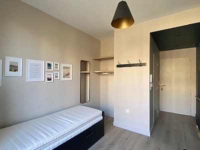 STUDIO A LOUER - ST ETIENNE Fauriel-Le Platon - 17 m2 - 475 € charges comprises par mois