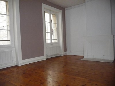 APPARTEMENT T1 A LOUER - ST ETIENNE - 36 m2 - 390 € charges comprises par mois