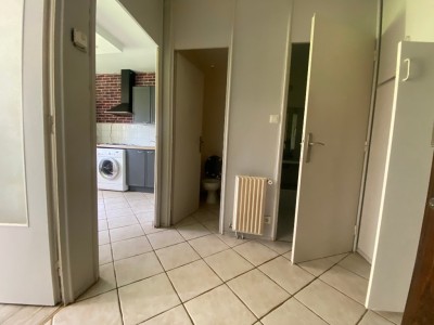 APPARTEMENT T1 A VENDRE - ST ETIENNE MONTPLAISIR - 35 m2 - 40000 €