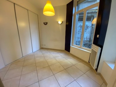 APPARTEMENT T1 A VENDRE - ST ETIENNE - 32 m2 - 39000 €