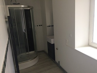 APPARTEMENT T2 A LOUER - FIRMINY Laprat-Benaud - 42 m2 - 420 € charges comprises par mois